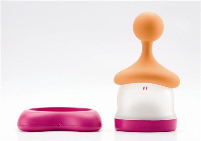la-veilleuse-lutin-beaba-pour-qu-il-fasse-de-beaux-reves-320738_w650